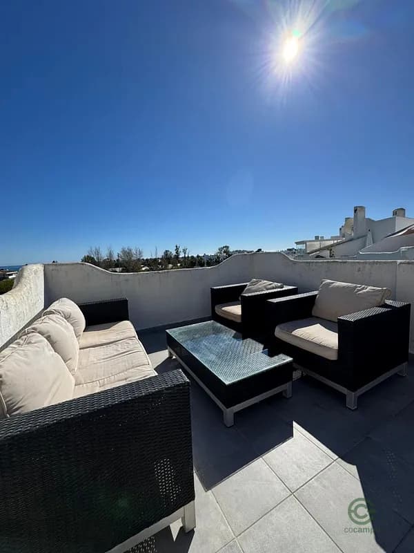 Casa de 0,0146 ha en venta en Estepona, Malaga