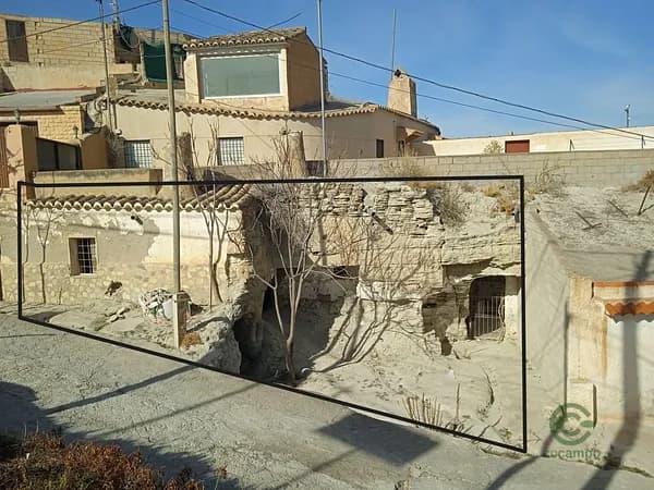Casa de 0,0001 ha en venta en Benamaurel, Granada