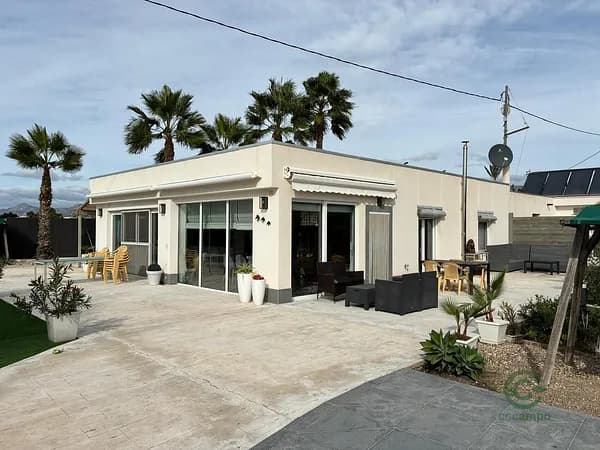 Casa de 0,22 ha en venta en Crevillent, Alicante