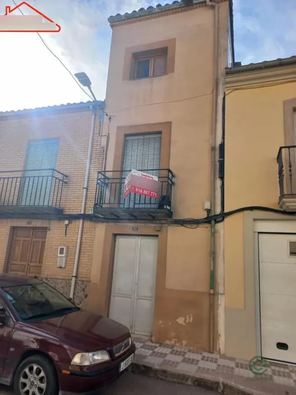 Casa de 0,015 ha en venta en Villacarrillo, Jaen