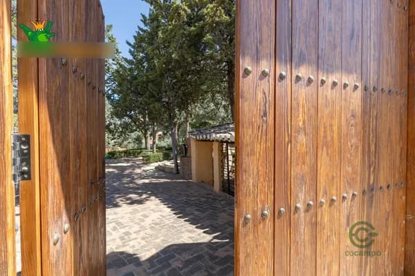 Casa de 0,17 ha en venta en Granada