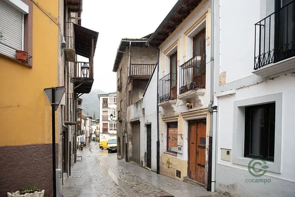 Casa de 0,02 ha en venta en León