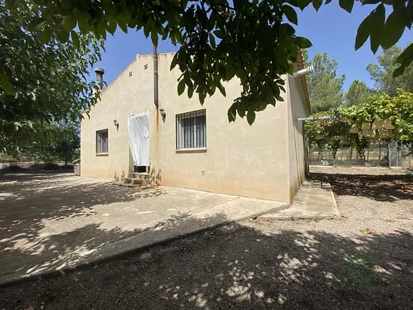 Finca rústica de 0,2765 ha en venta en Caudete, Albacete