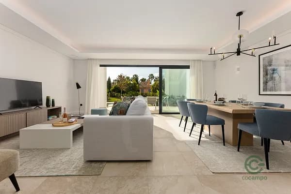 Casa de 0,0299 ha en venta en Marbella, Malaga