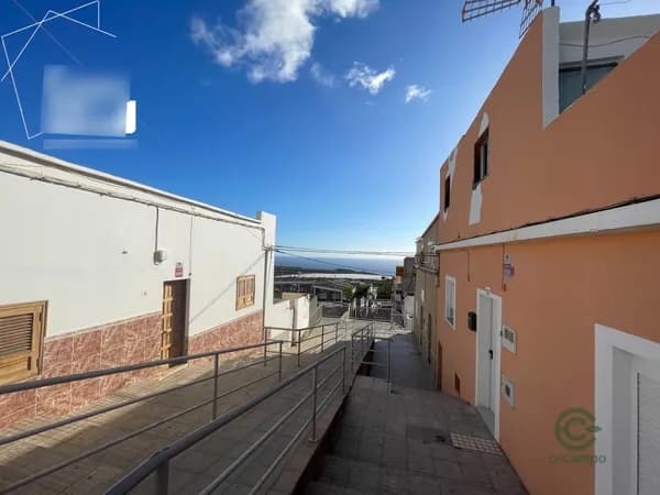 Terreno urbano de 0,0166 ha en venta en Adeje, Santa cruz de tenerife