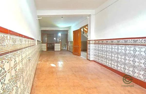 Casa de 0,0116 ha en venta en Villarrobledo, Albacete