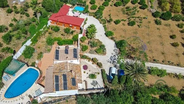 Finca rústica de 0,4597 ha en venta en Alora, Malaga