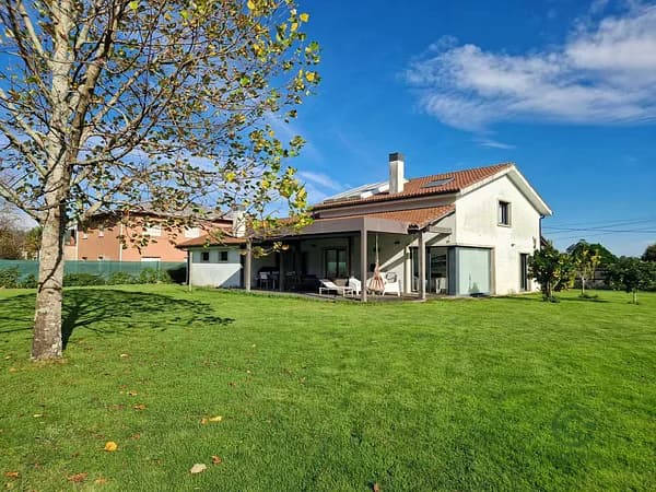 Casa de 0,6563 ha en venta en Teo, La coruña