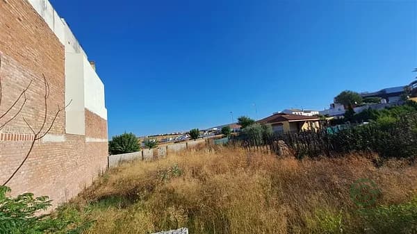 Casa de 0,023 ha en venta en Burguillos, Sevilla