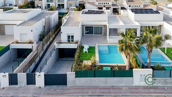 Finca rústica de 0,046 ha en venta en Algorfa, Alicante