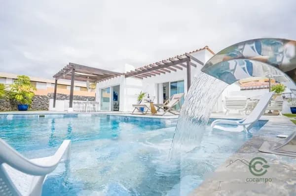 Casa de 0,0259 ha en venta en Adeje, Tenerife