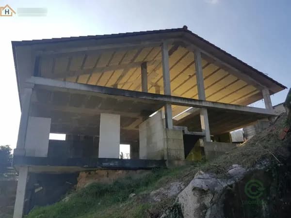 Casa de 0,07 ha en venta en Pontevedra
