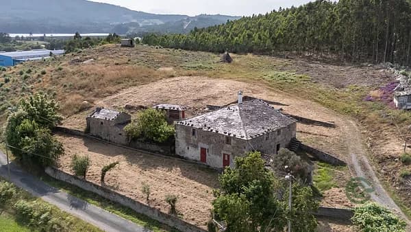 Finca rústica de 2,32 ha en venta en Cervo, Lugo