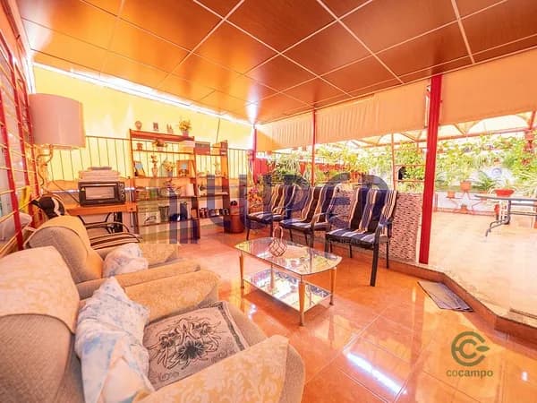 Casa de 0,036 ha en venta en Alicante