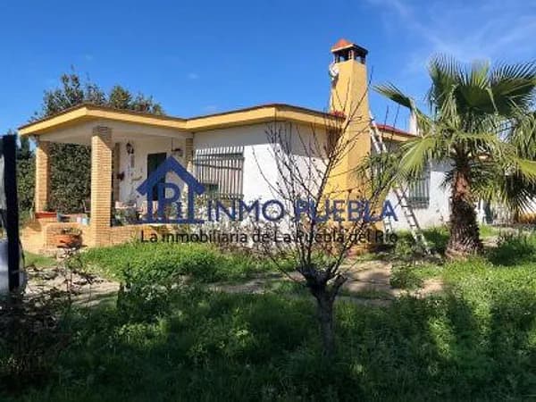 Finca rústica de 0,3 ha en venta en Sevilla