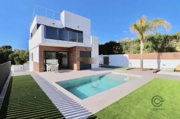 Casa de 0,03 ha en venta en La nucía, Alicante