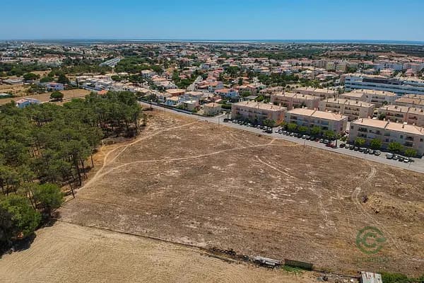 Fazenda rustica de 1,51 ha para venda em Faro