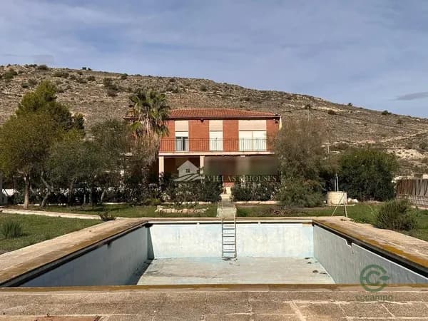 Finca de recreo de 0,6 ha en venta en Aspe, Alicante