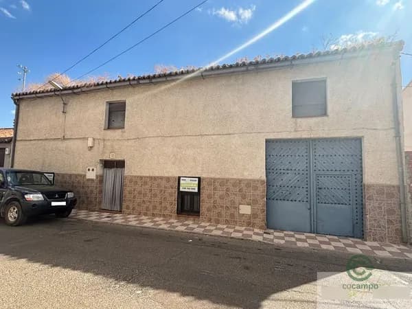 Casa de 0,0606 ha en venta en Los yebenes, Toledo