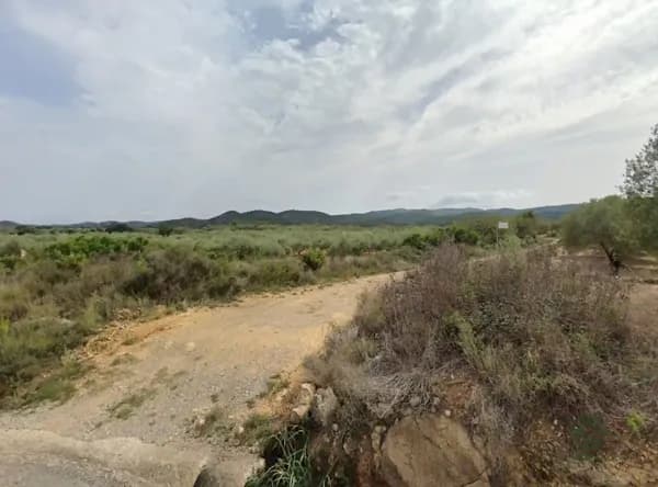 Finca agrícola de 0,45 ha en venta en Cervera del maestre, Castellon