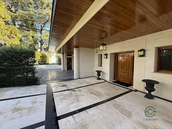 Casa de 0,2004 ha en venta en Madrid, Madrid