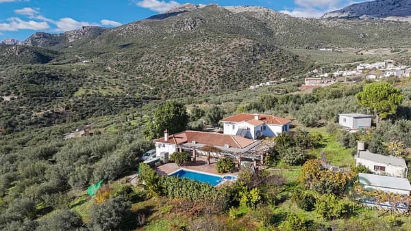 Finca rústica de 0,75 ha en venta en Málaga