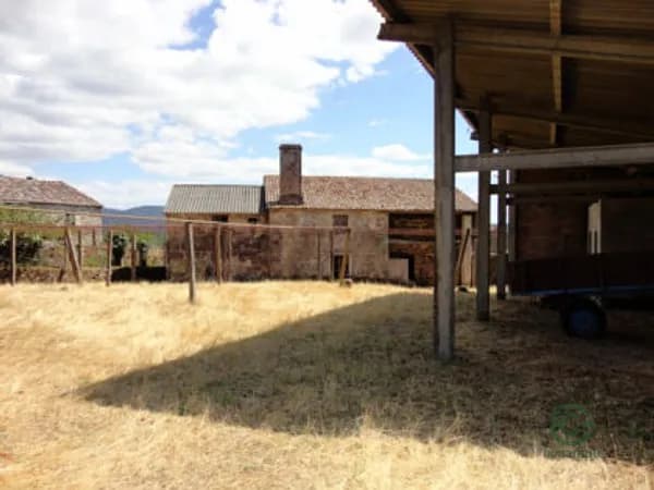 Finca rústica de 0,11 ha en venta en Brion, La coruna