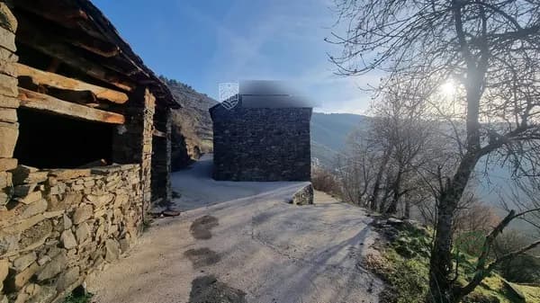 Finca rústica de 0,1 ha en venta en Soriguera, Lleida