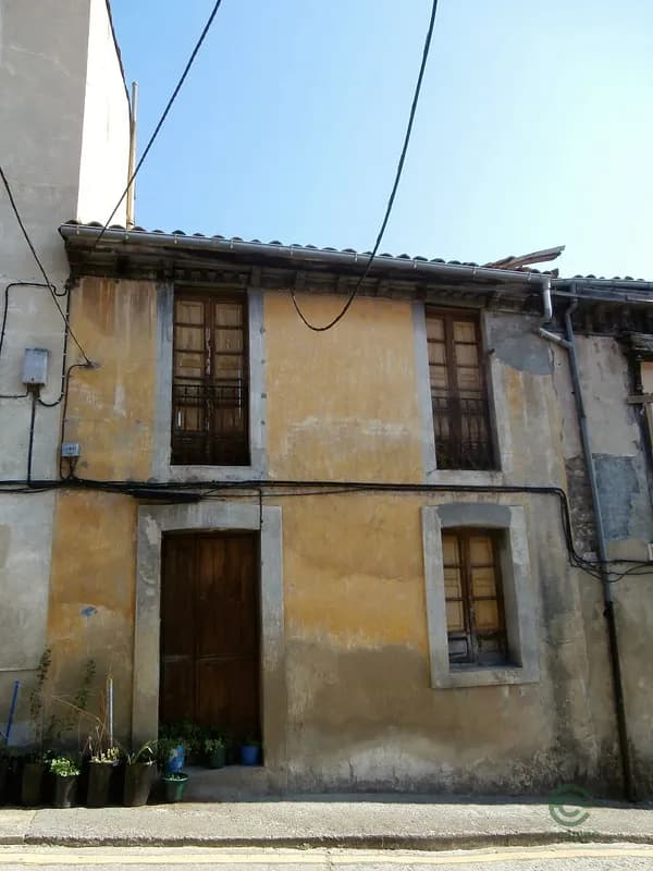 Casa de 0,0122 ha en venta en Grado, Asturias