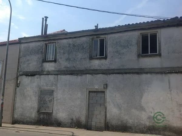 Casa de 0,04 ha en venta en Santiago de compostela, La coruna