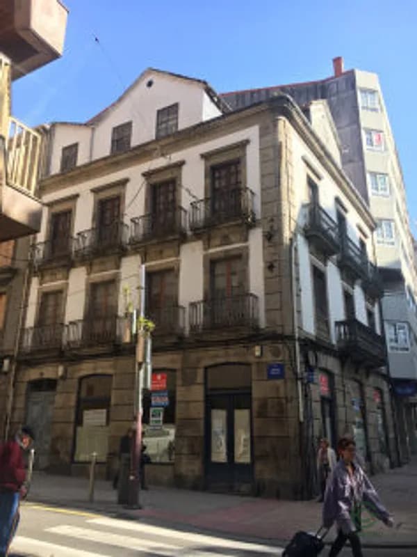 Casa de 0,0135 ha en venta en Pontevedra, Pontevedra