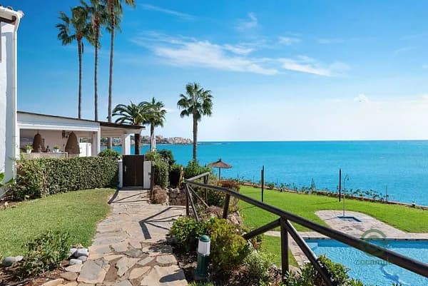 Casa de 0,0109 ha en venta en Estepona, Malaga