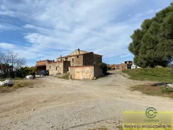Finca agrícola de 0,037 ha en venta en Vilajuïga, Girona