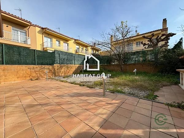 Casa de 0,023 ha en venta en Girona