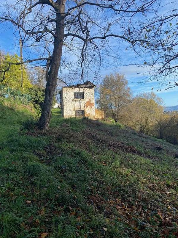 Finca rústica de 0,6 ha en venta en Siero, Asturias