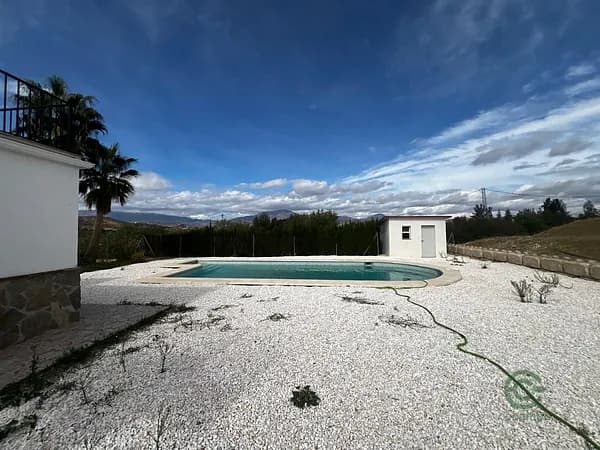 Finca rústica de 0,6 ha en venta en Málaga