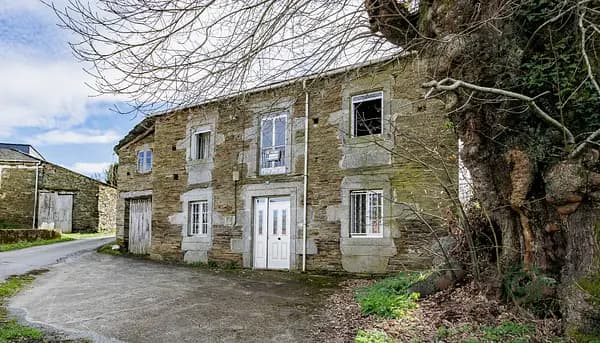 Casa de 0,1462 ha en venta en Castroverde, Lugo