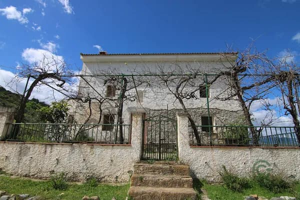 Finca rústica de 4,4263 ha en venta en Guaro, Malaga