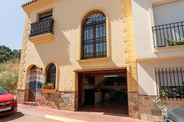 Casa de 0,031 ha en venta en Casabermeja, Malaga