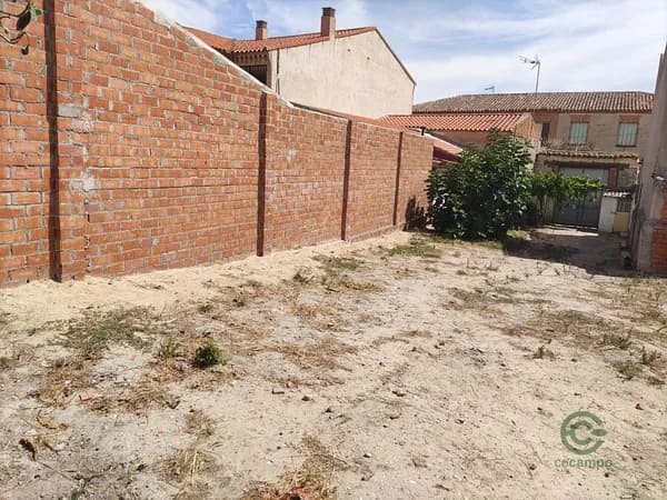 Casa de 0,052 ha en venta en Carmena, Toledo