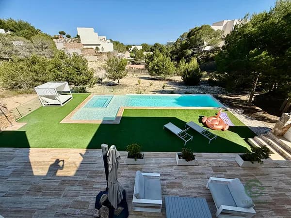 Casa de 0,3332 ha en venta en Orihuela, Alicante