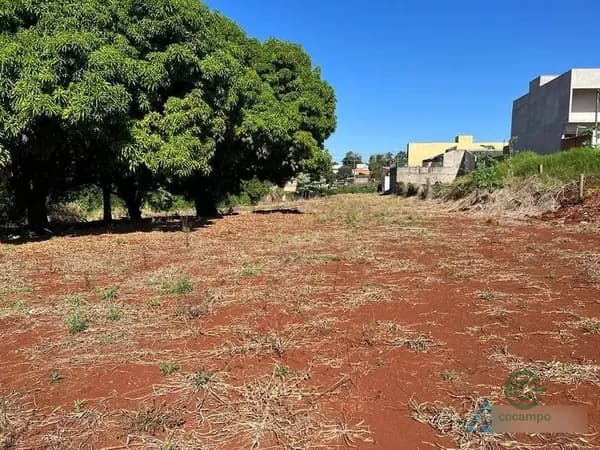 Terra urbana de 0,7 ha para venda em Paraná
