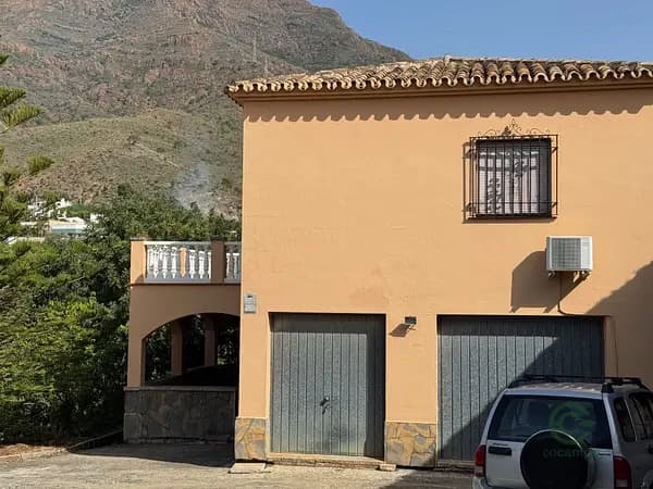 Finca rústica de 0,36 ha en venta en Málaga
