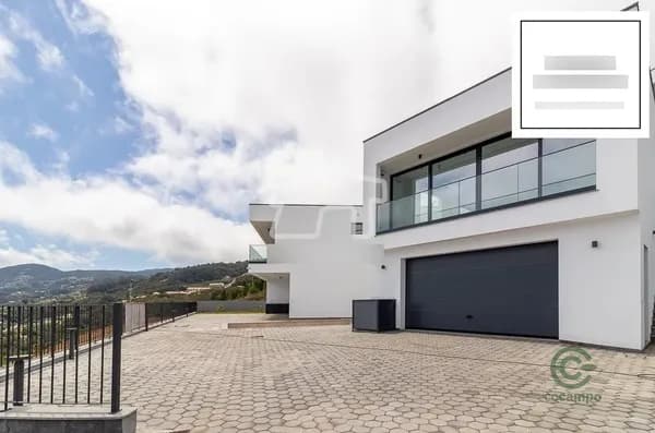 Casa de 0,1088 ha en venta en Santa cruz, Ilha da madeira