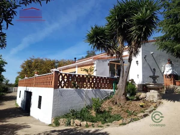 Finca rústica de 0,6 ha en venta en Jerez de los caballeros, Badajoz
