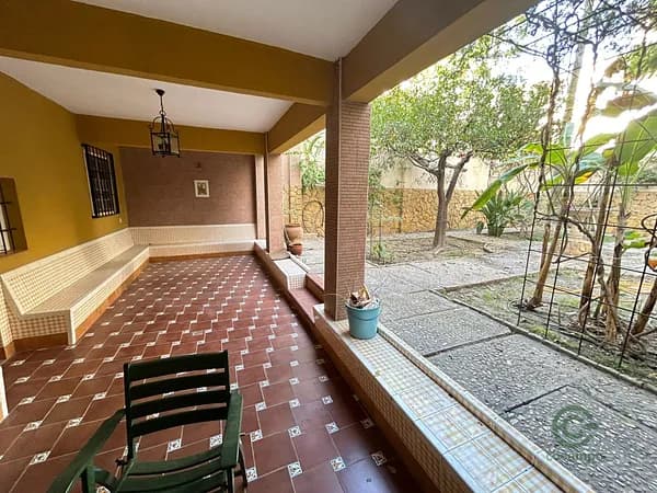 Casa de 0,0315 ha en venta en Almeria, Almeria