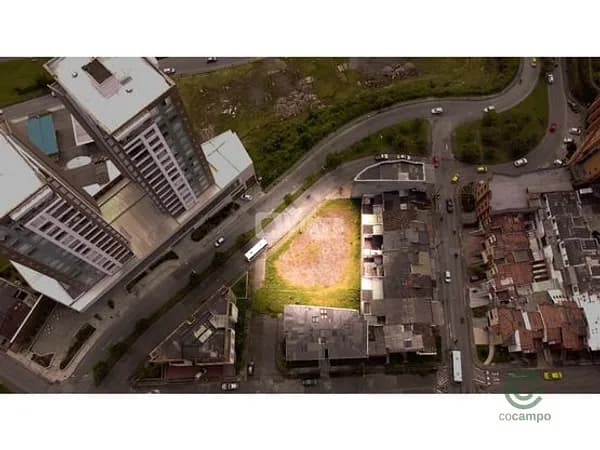 Terreno urbano de 0,094 ha en venta en Caldas