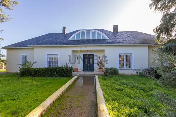 Finca rústica de 0,56 ha en venta en Badajoz, Badajoz