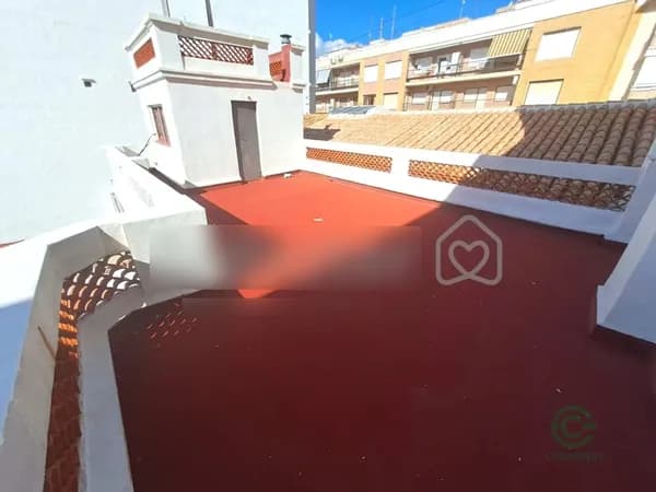 Casa de 0,0148 ha en venta en Gandia, Valencia