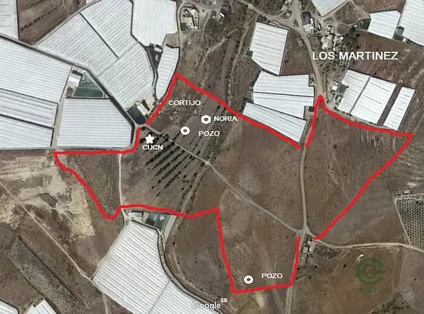 Finca agrícola de 16,4 ha en venta en Almería